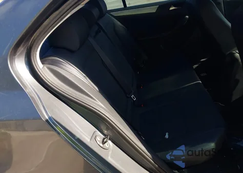 2012 Volkswagen Jetta 2.5L Sel z USA, uszkodzony, nr VIN 3VWLX7AJ8CM324630